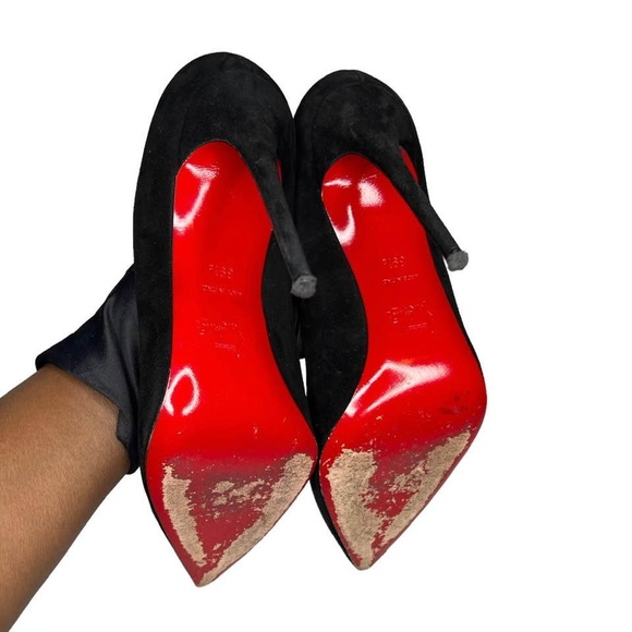 Christian Louboutin Shoes - CHRISTIAN LOUBOUTIN • SUEDE PUMPS W/ DUST BAG & EXTRA HEEL TIPS (39.5)